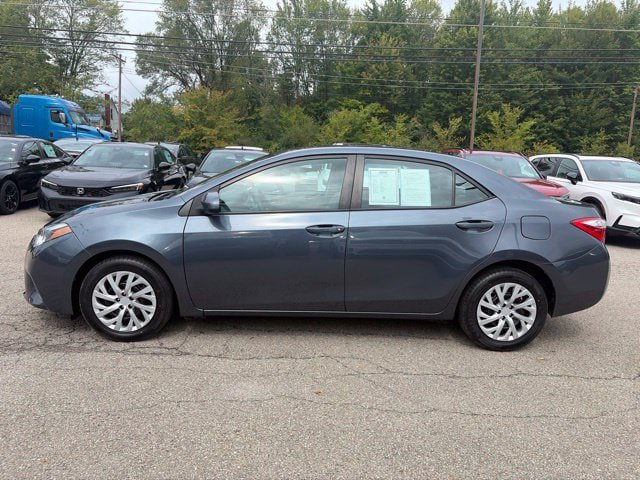 Used 2016 Toyota Corolla LE FWD image 3