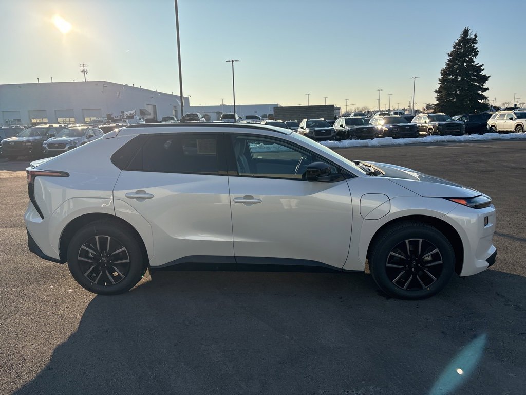 New 2026 Subaru Solterra Premium image 2