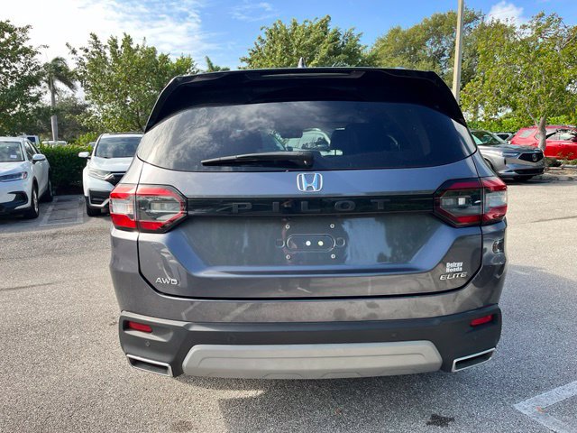 Used 2025 Honda Pilot Elite image 5