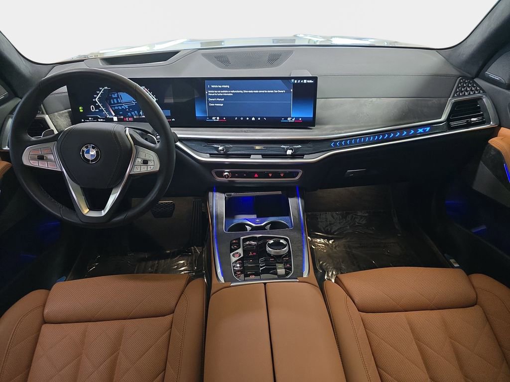 Used 2026 BMW X7 xDrive40i w/ Premium Package image 12