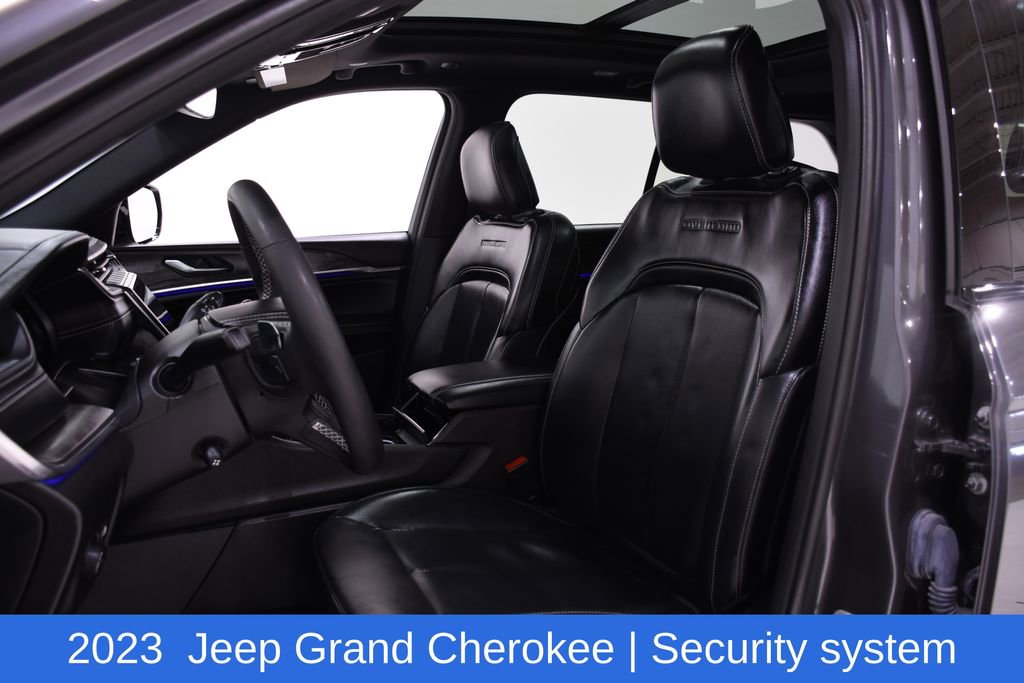 Used 2023 Jeep Grand Cherokee Overland image 23
