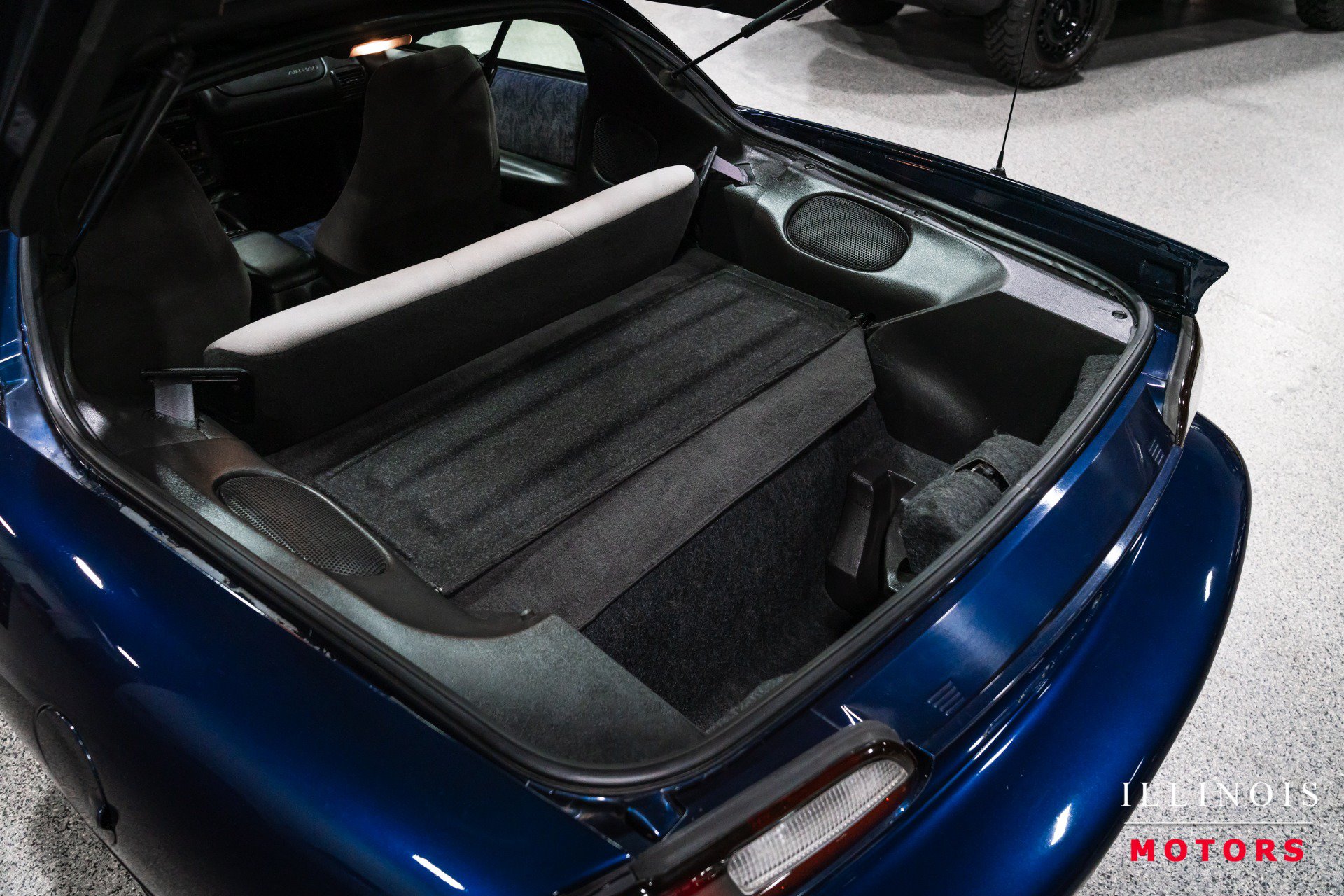 Used 2002 Chevrolet Camaro Z28 w/ SS Performance/Appearance Pkg RWD image 16