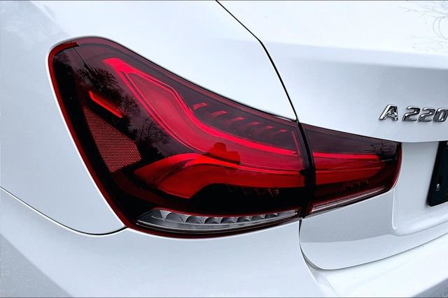 Used 2022 Mercedes-Benz A 220 4MATIC image 26