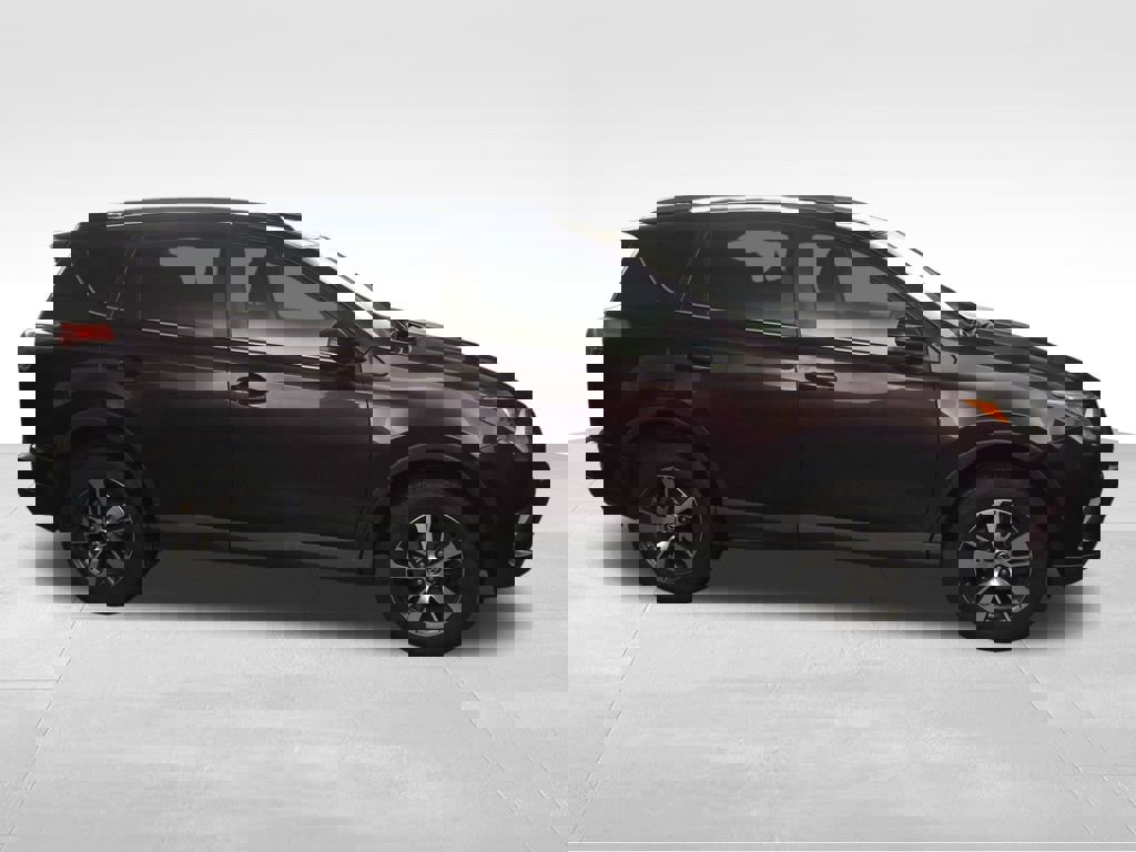 Used 2018 Toyota RAV4 XLE image 10