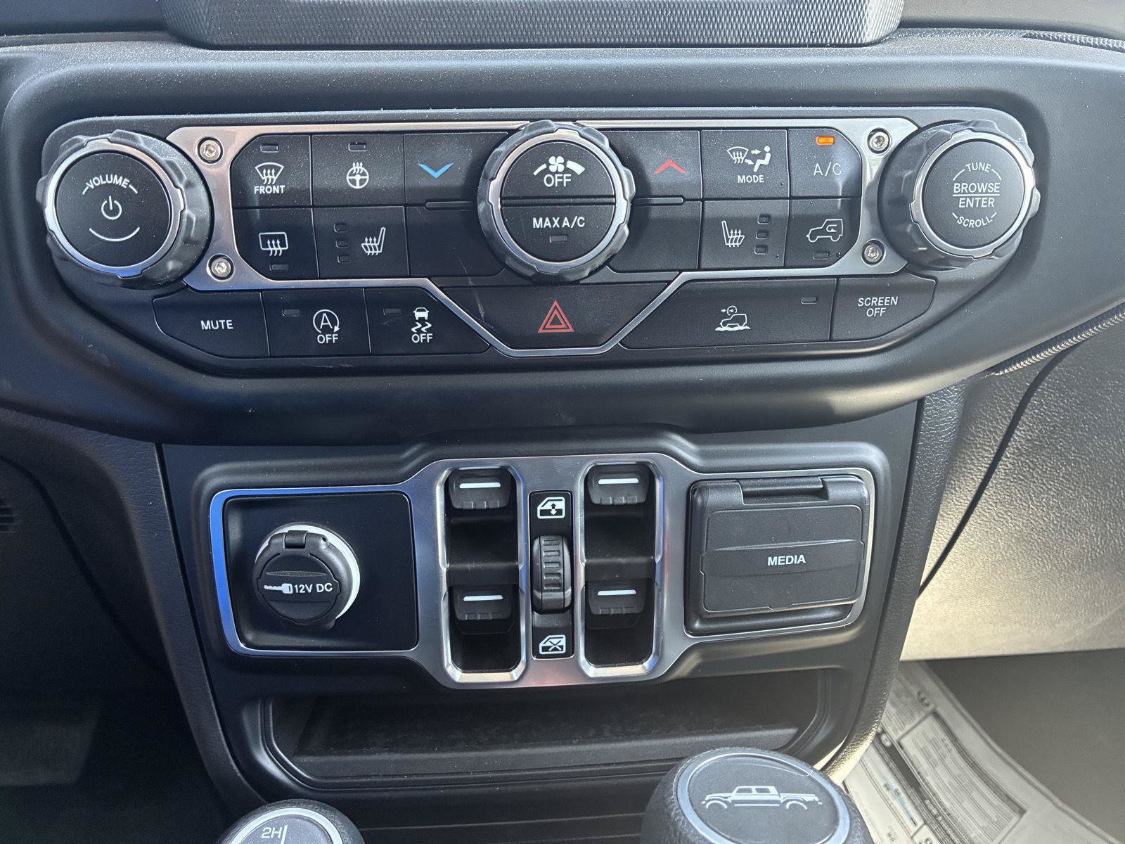 New 2023 Jeep Gladiator Sport AWD/4WD image 31