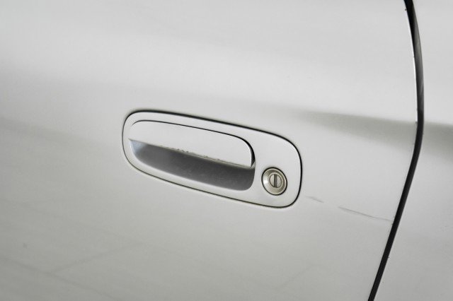 Used 2002 Toyota MR2 AUTOMATIC LEATHER SEATS CRUISE image 30