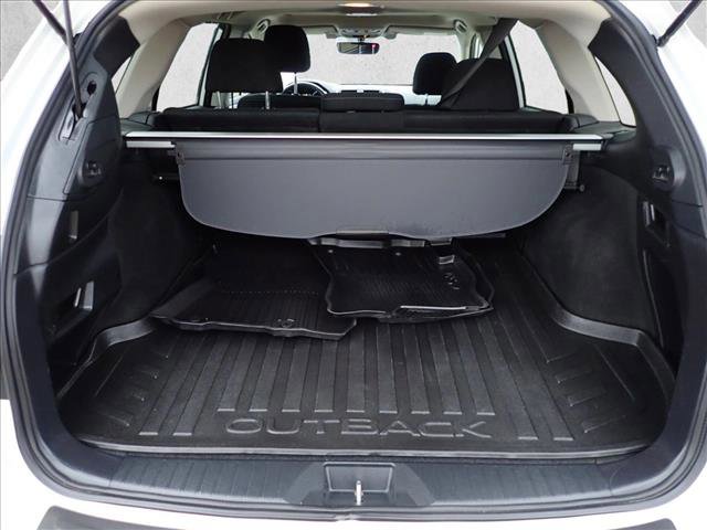 Used 2019 Subaru Outback 2.5i Premium image 8