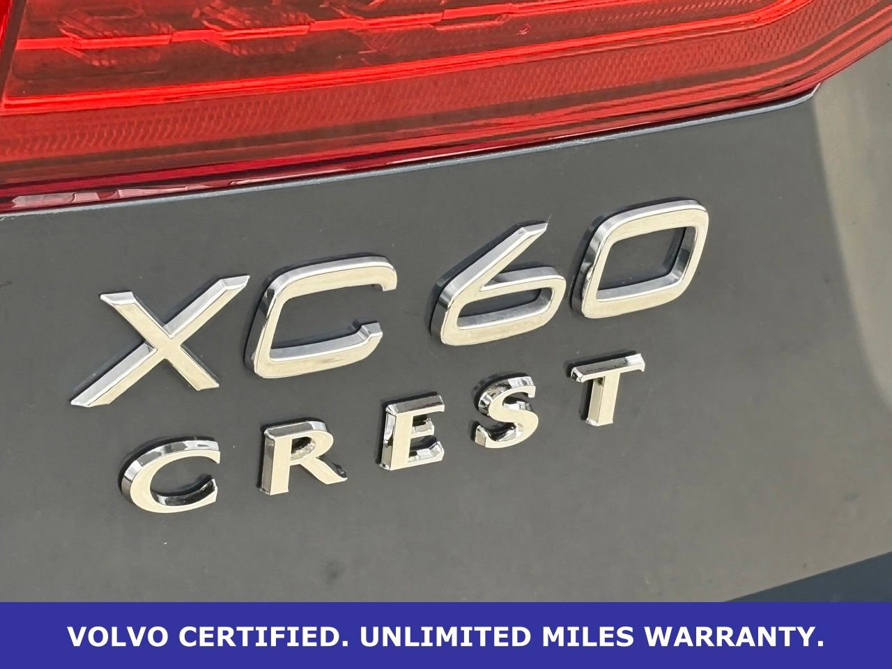 Certified 2025 Volvo XC60 B5 Core AWD/4WD image 9