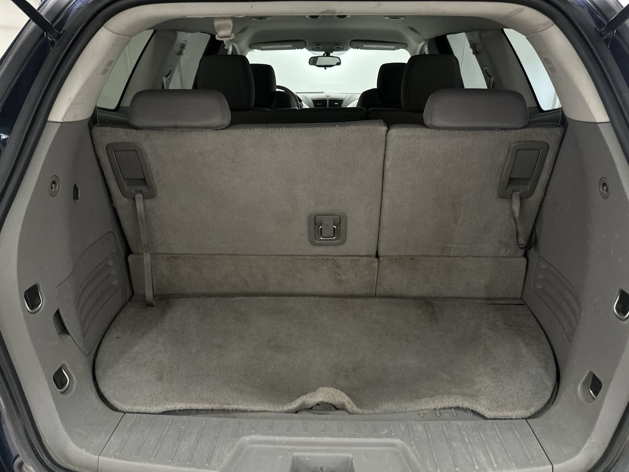 Used 2012 Chevrolet Traverse LS FWD image 26