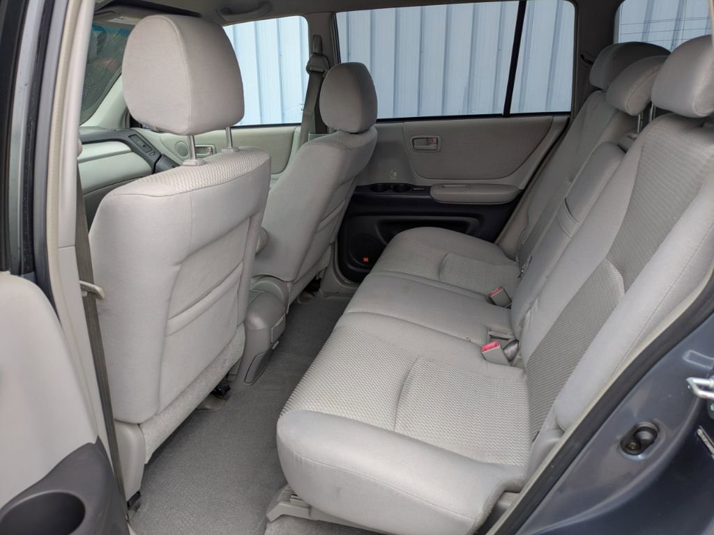 Used 2004 Toyota Highlander 2WD V6 image 10