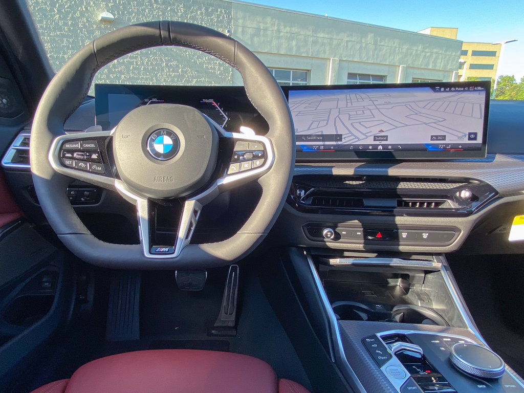New 2026 BMW 330i xDrive Sedan w/ M Sport Package AWD/4WD image 17