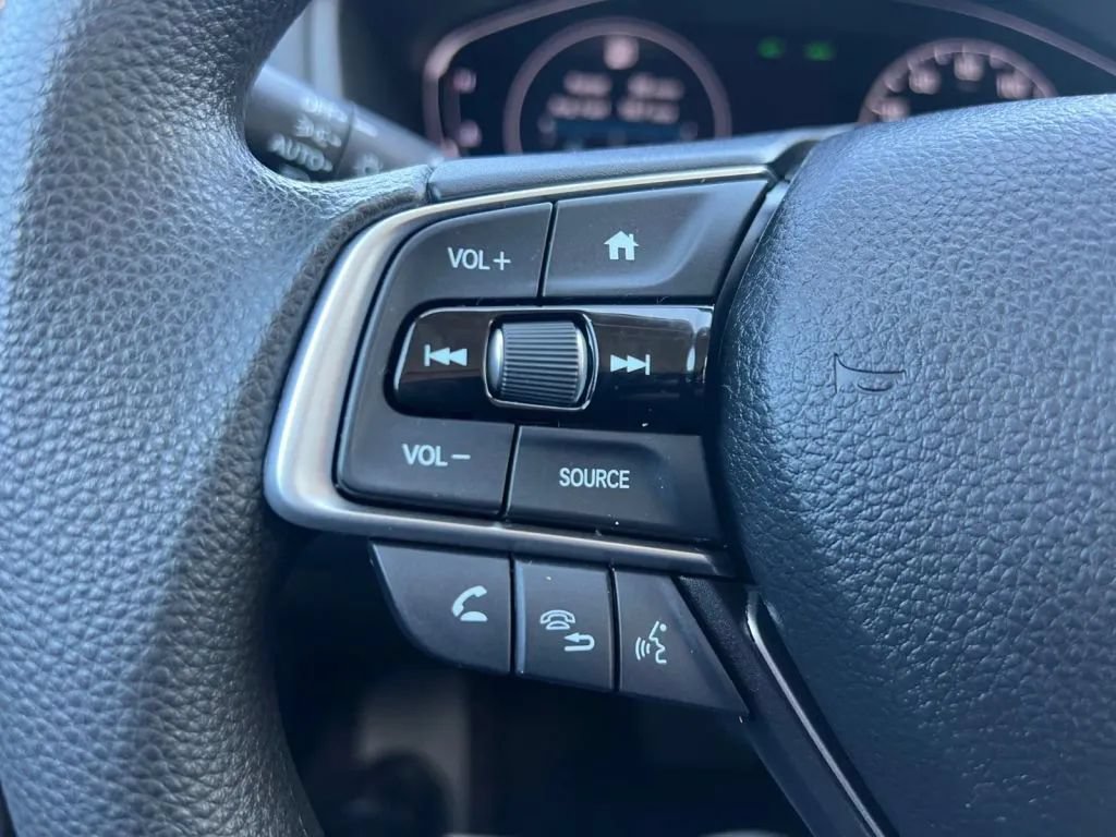Used 2018 Honda Accord LX image 46