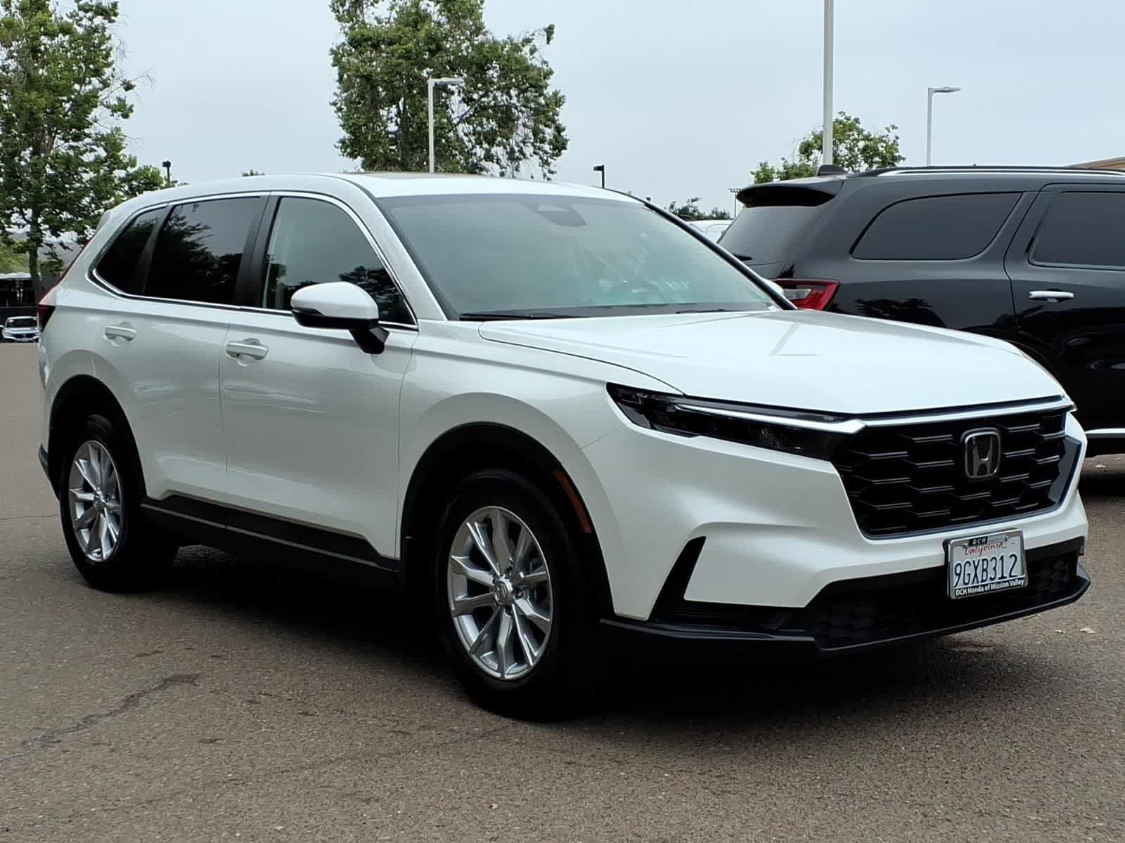 Used 2023 Honda CR-V EX image 3