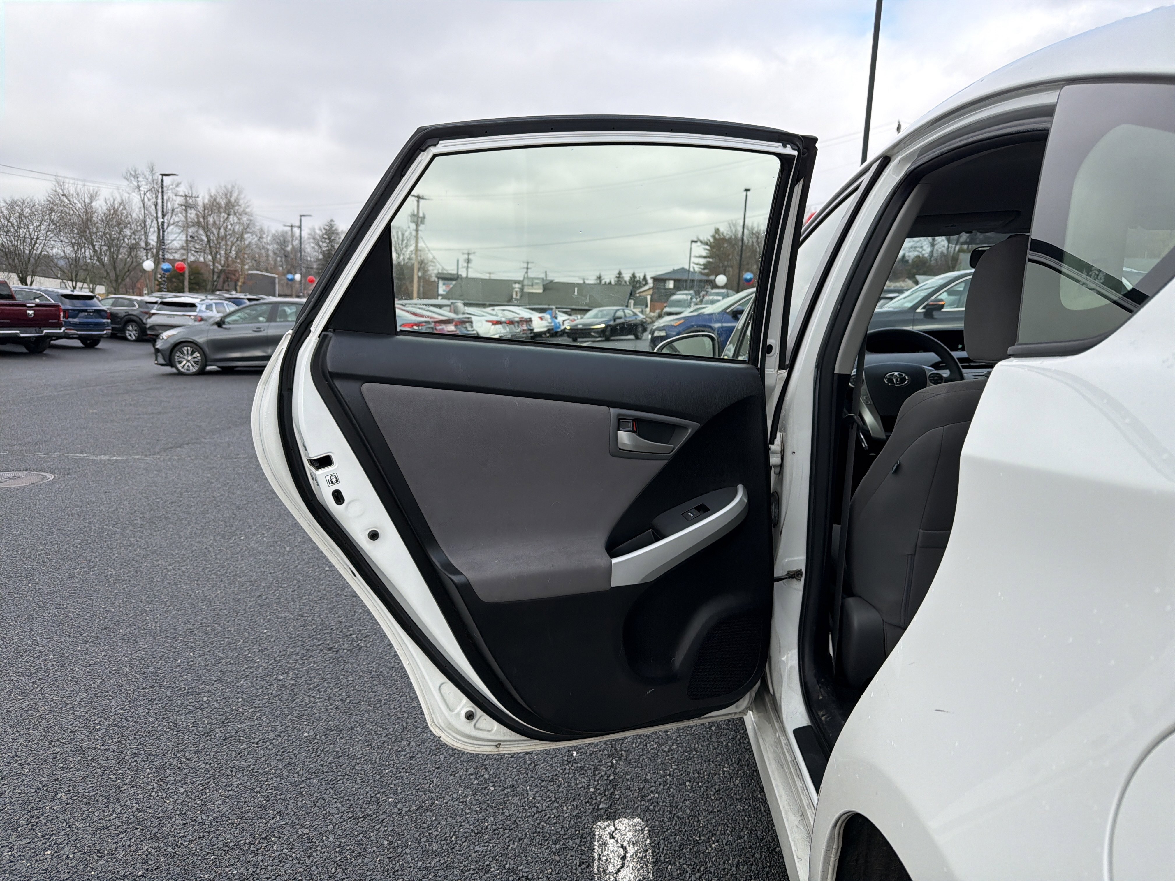 Used 2013 Toyota Prius Two image 24