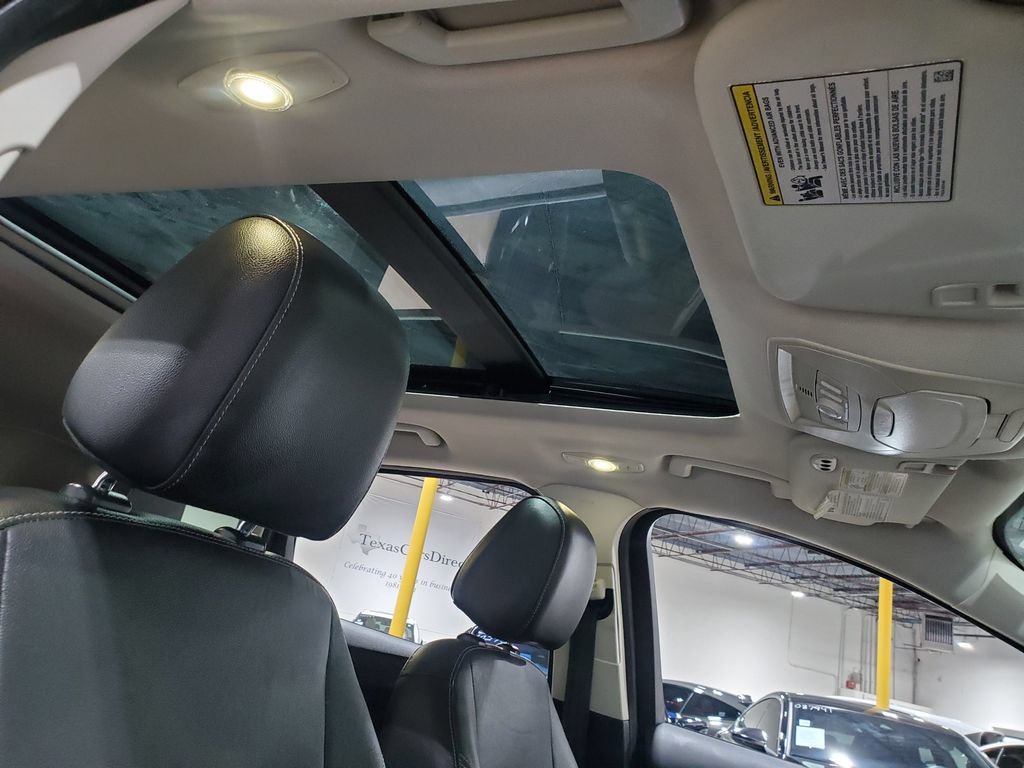 Used 2014 Ford Escape Titanium w/ Equipment Group 401A AWD/4WD image 15