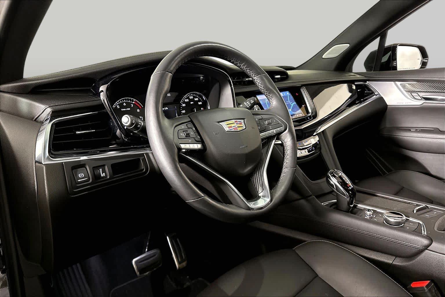 Used 2025 Cadillac XT6 Sport AWD/4WD image 17
