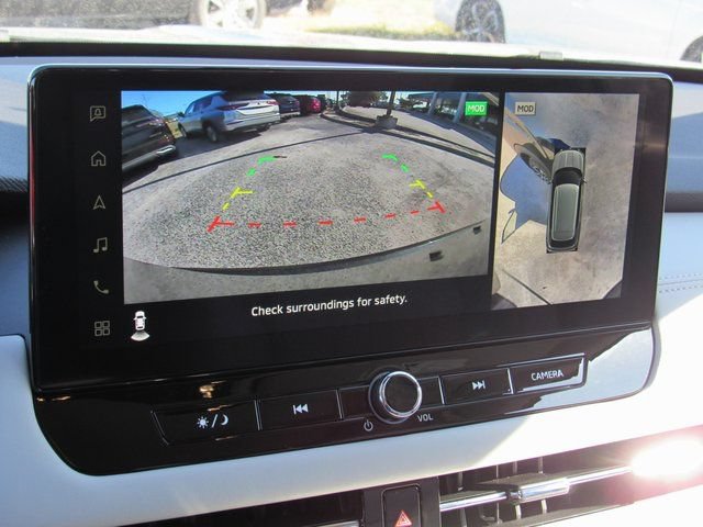 New 2026 Mitsubishi Outlander SEL FWD image 16