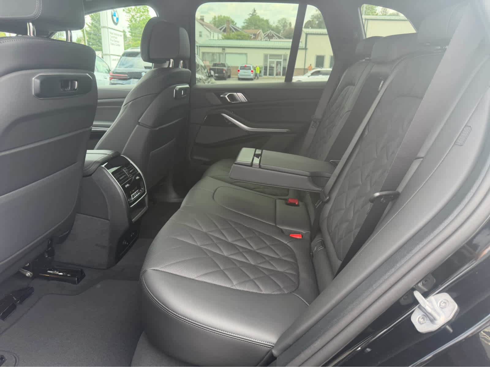 New 2026 BMW X5 xDrive40i w/ M Sport Package AWD/4WD image 31