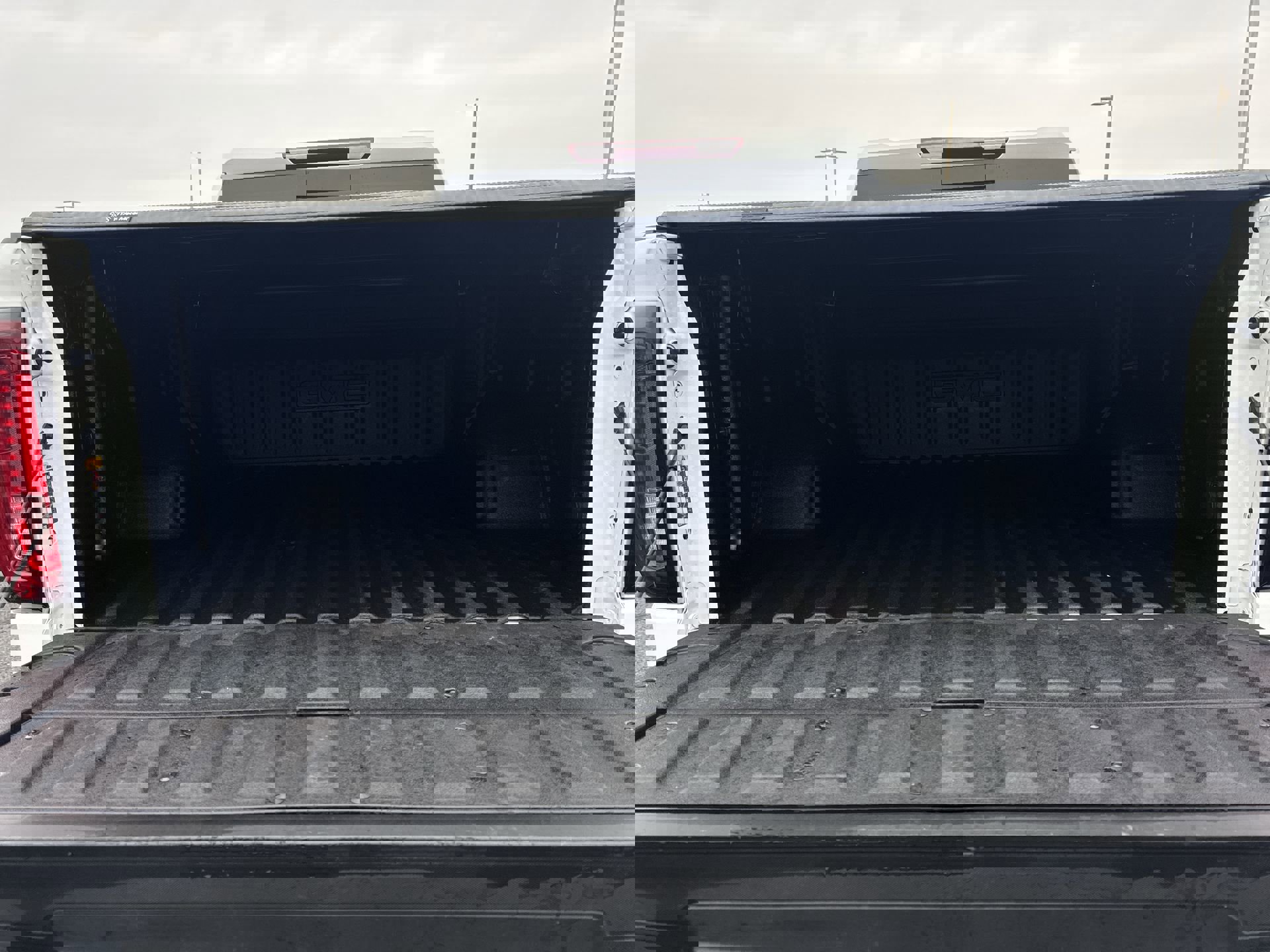 Used 2025 GMC Sierra 1500 SLT w/ SLT Premium Plus Package image 25