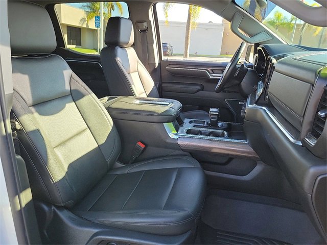Used 2022 Chevrolet Silverado 1500 LTZ image 18