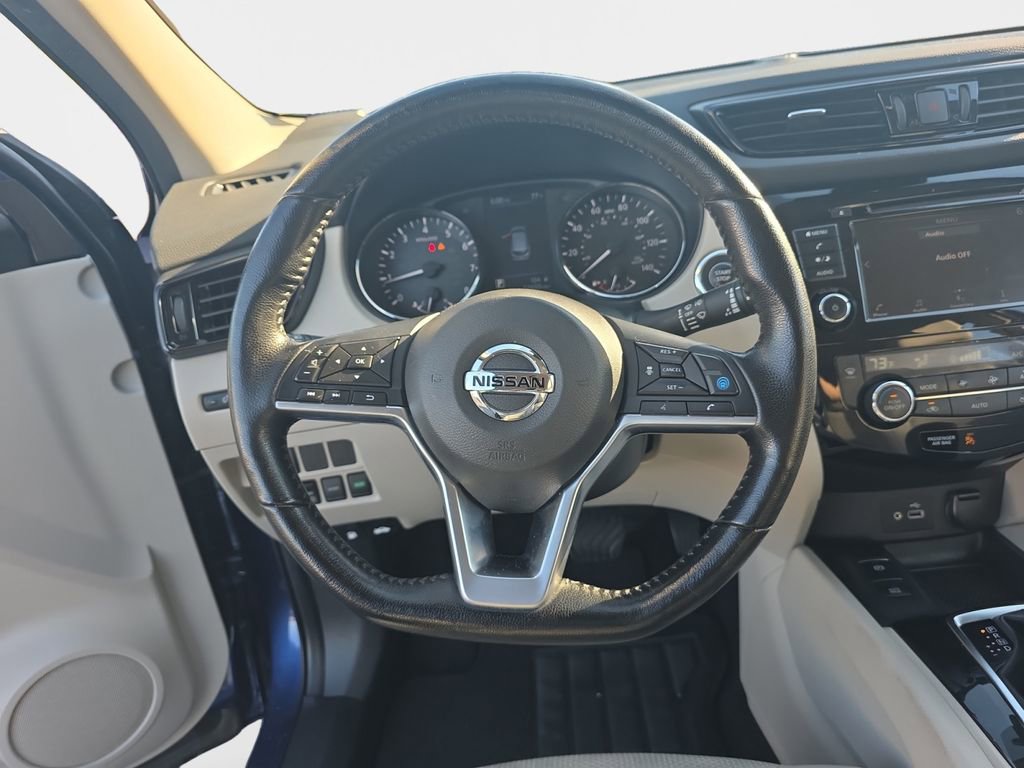 Used 2022 Nissan Rogue Sport SV w/ Technology Package AWD/4WD image 11