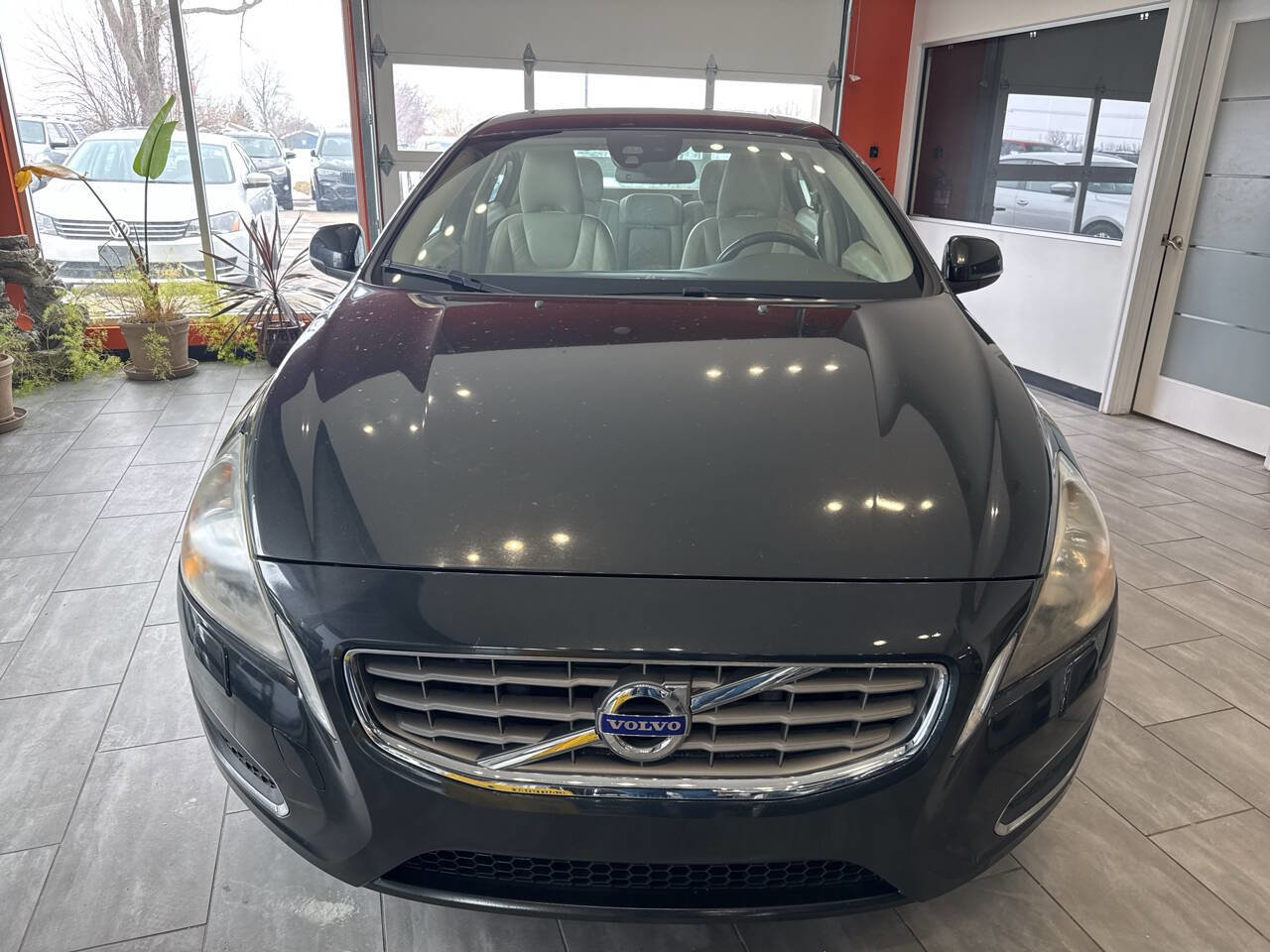 Used 2012 Volvo S60 T5 w/ Climate Pkg image 4