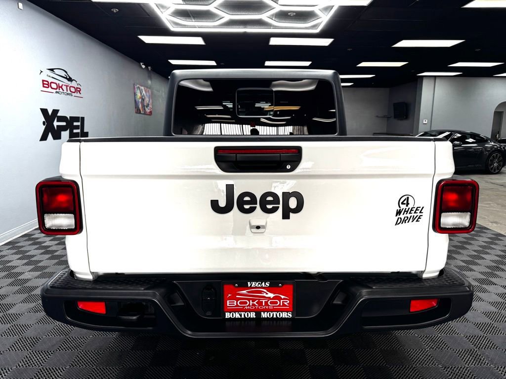 Used 2022 Jeep Gladiator Willys image 12