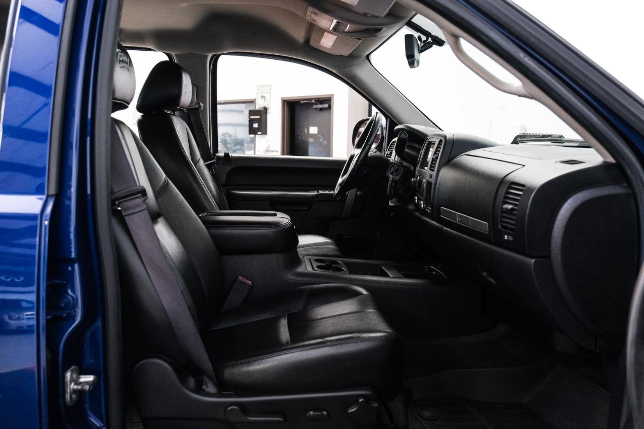 Used 2013 GMC Sierra 1500 SLE w/ Power Tech Package image 32