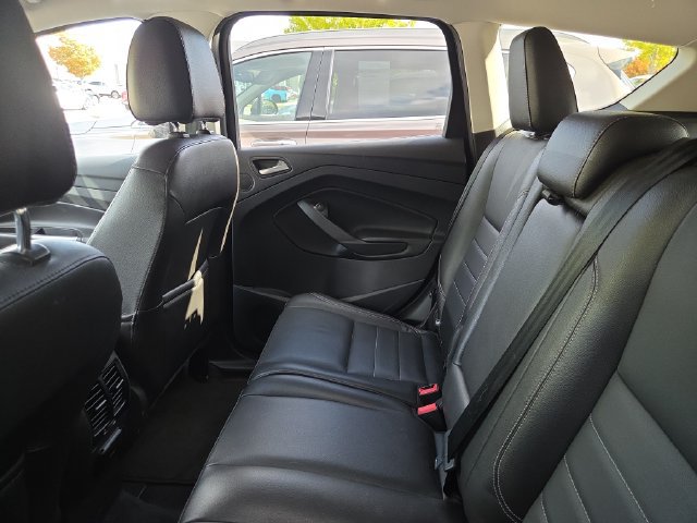Used 2014 Ford Escape Titanium w/ Equipment Group 401A FWD image 10