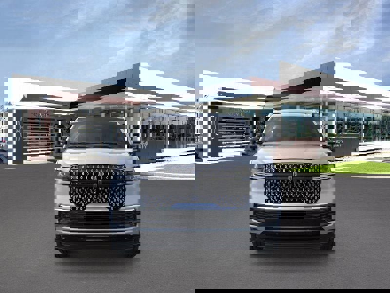 New 2025 Lincoln Navigator Reserve image 36
