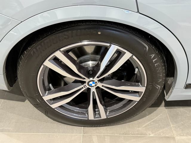 Used 2026 BMW X7 xDrive40i w/ M Sport Package image 12