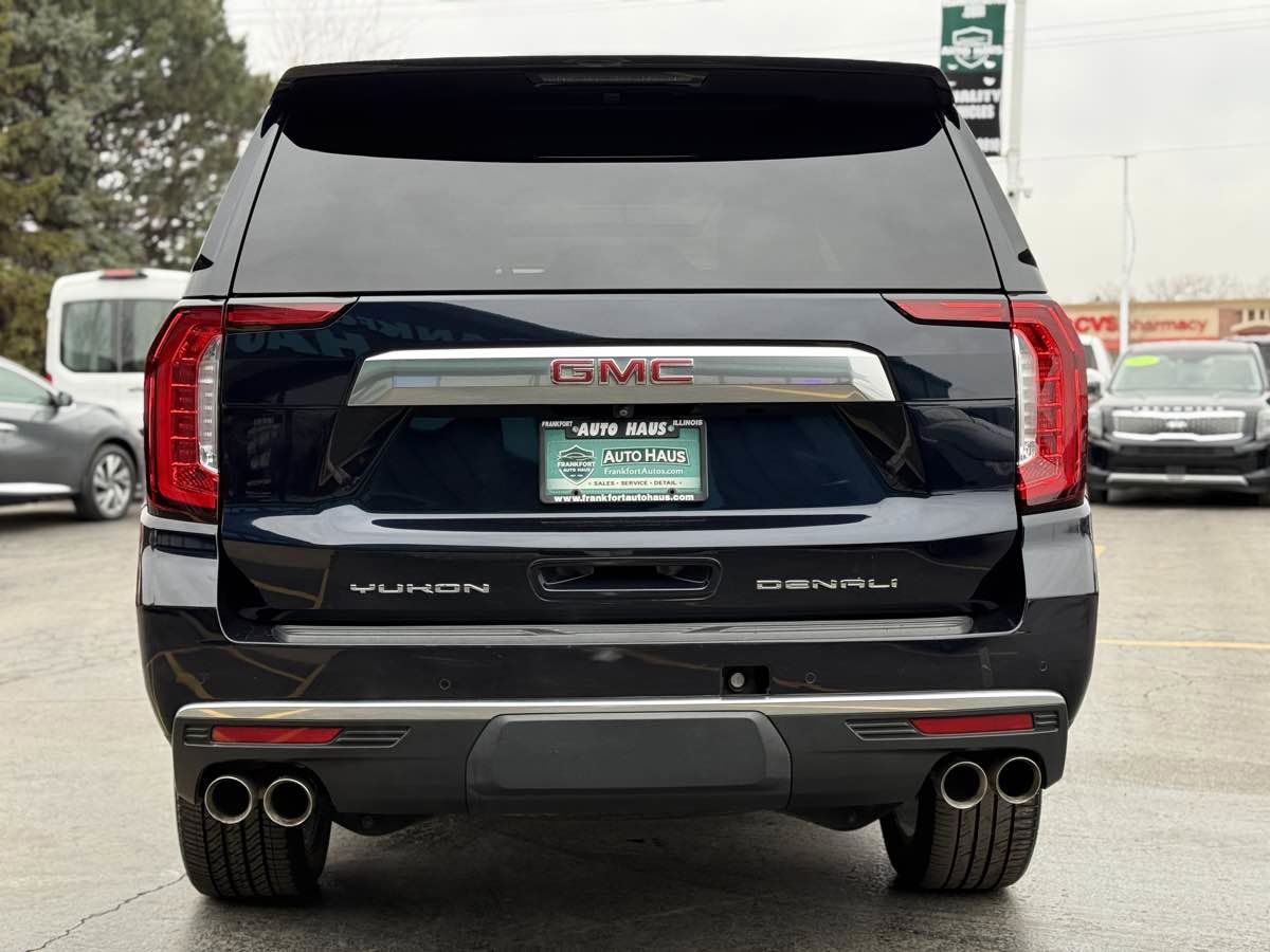 Used 2021 GMC Yukon XL Denali image 10