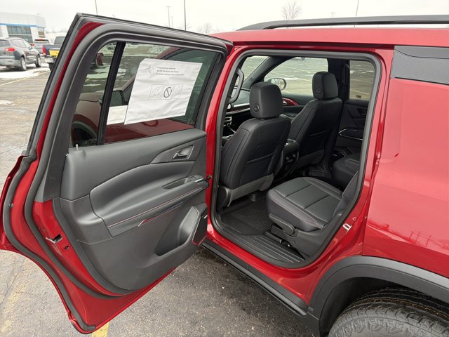 New 2026 Chevrolet Traverse Z71 w/ Enhanced Driving Package image 23