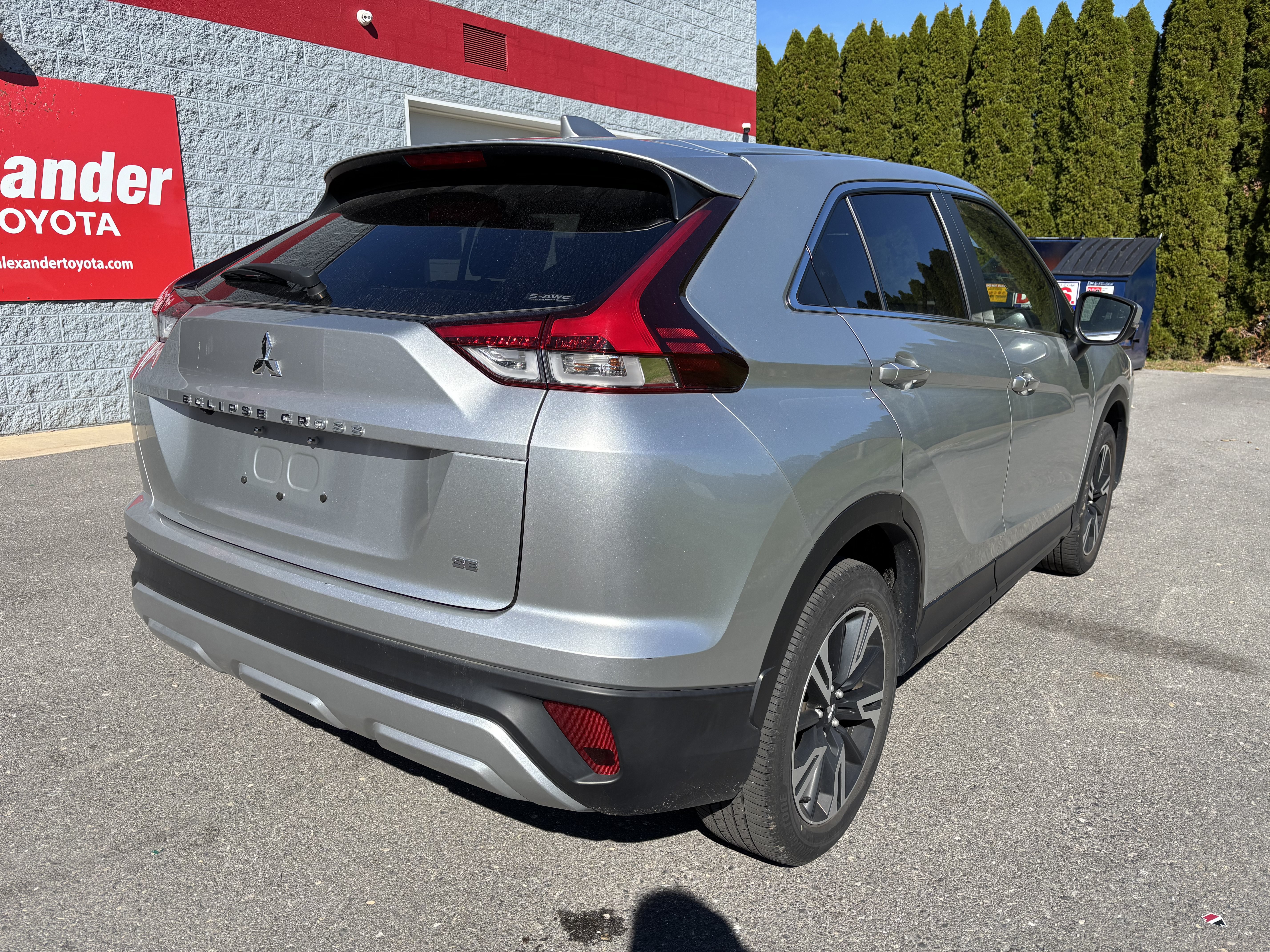 Used 2025 Mitsubishi Eclipse Cross SE AWD/4WD image 3