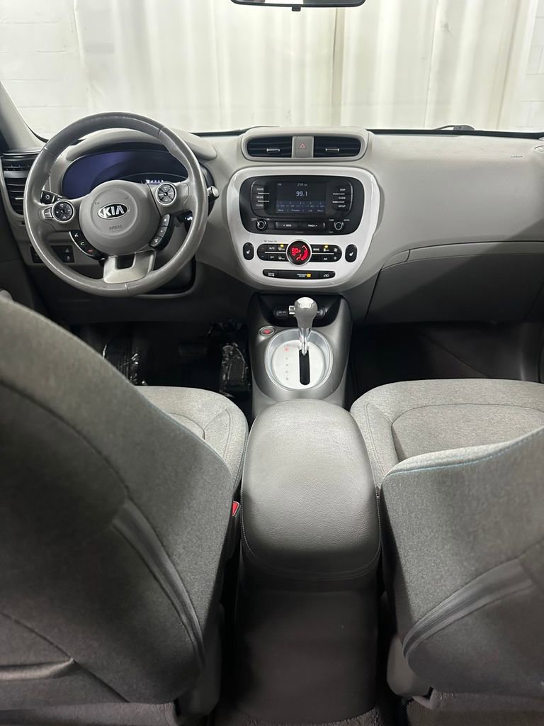 Used 2017 Kia Soul EV-e image 22
