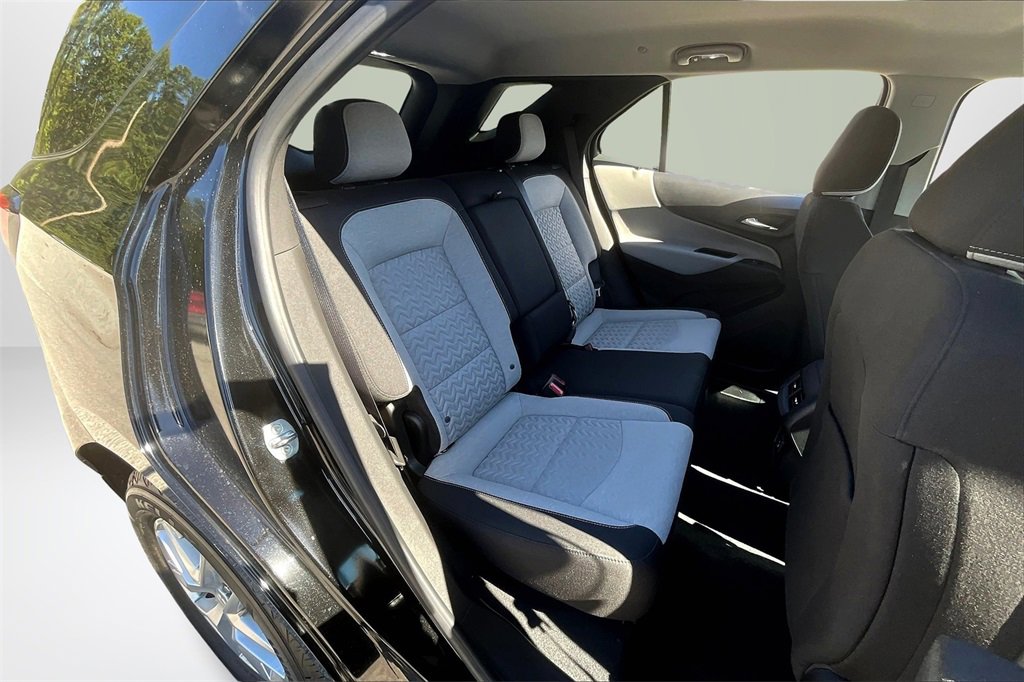 Used 2022 Chevrolet Equinox LT image 24