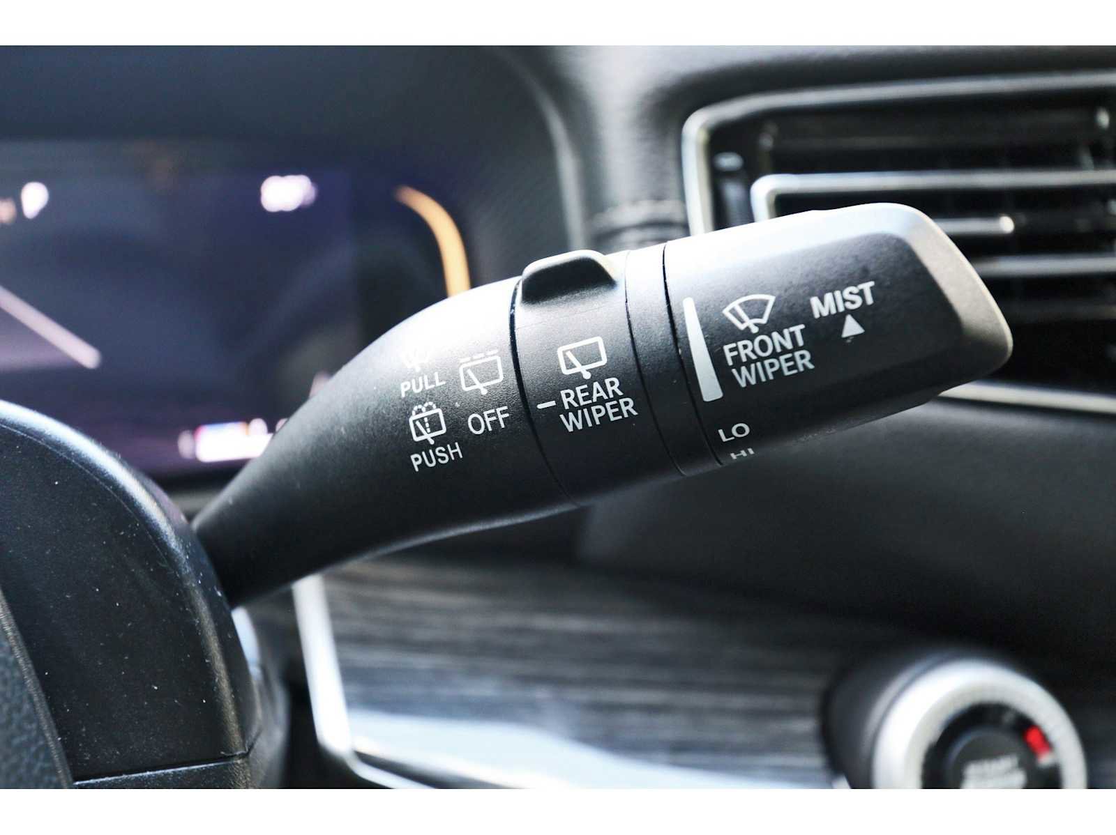 Used 2022 Jeep Wagoneer Series III w/ Flexible Seating Group image 19