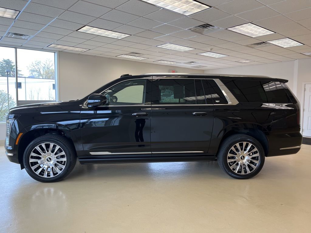 Certified 2025 Cadillac Escalade ESV Premium Luxury Platinum AWD/4WD image 5