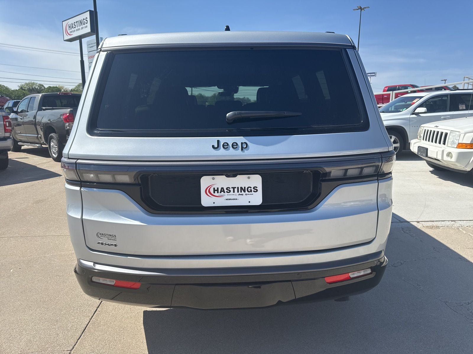 New 2026 Jeep Grand Wagoneer Limited AWD/4WD image 4