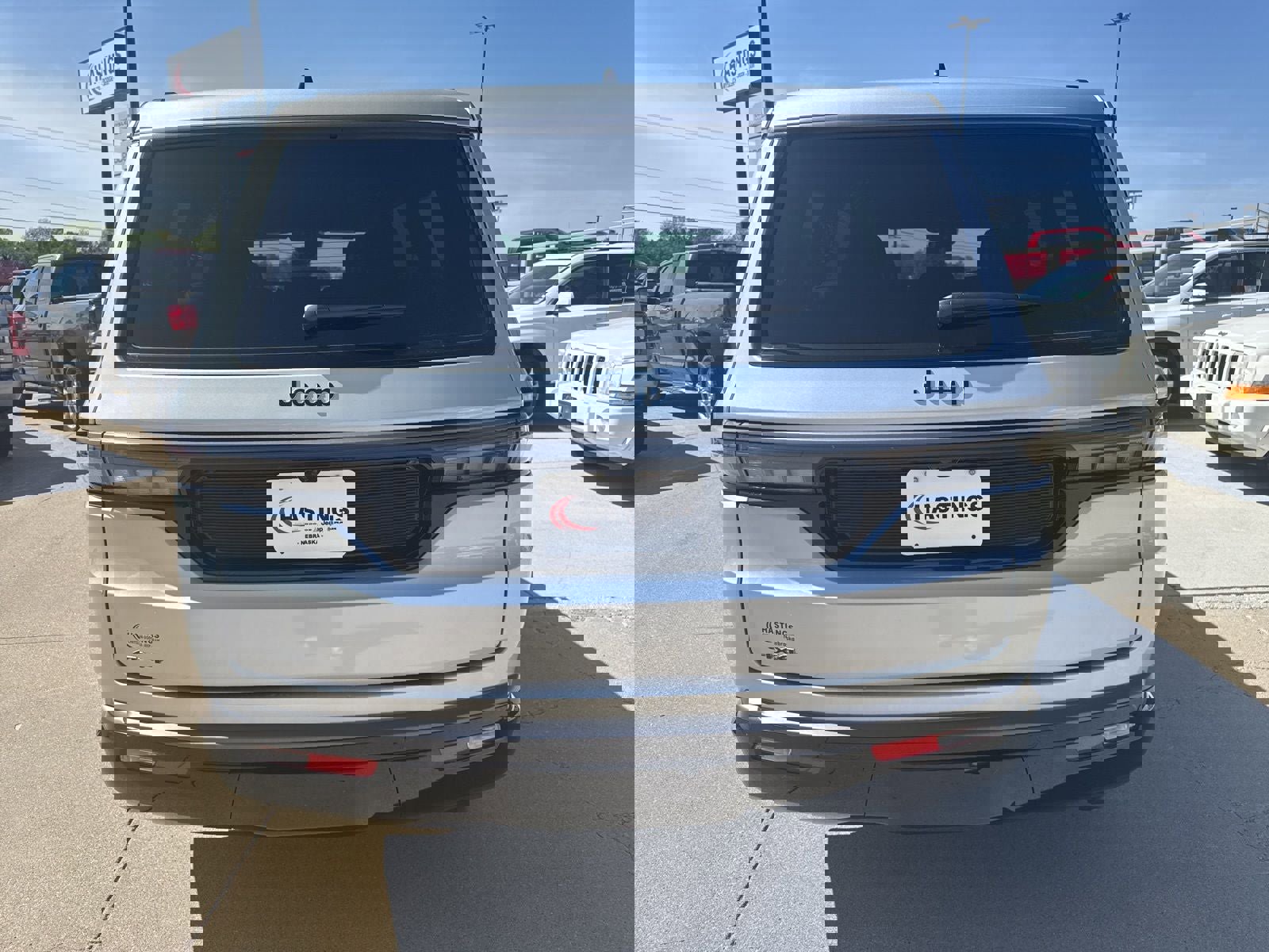 New 2026 Jeep Grand Wagoneer Limited AWD/4WD image 4