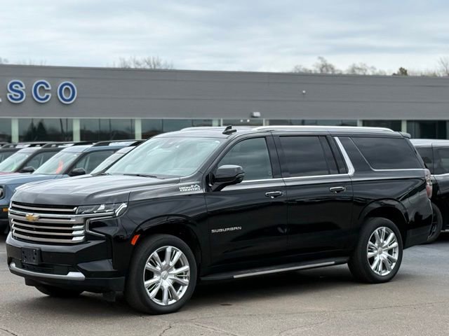 Used 2023 Chevrolet Suburban High Country AWD/4WD image 38