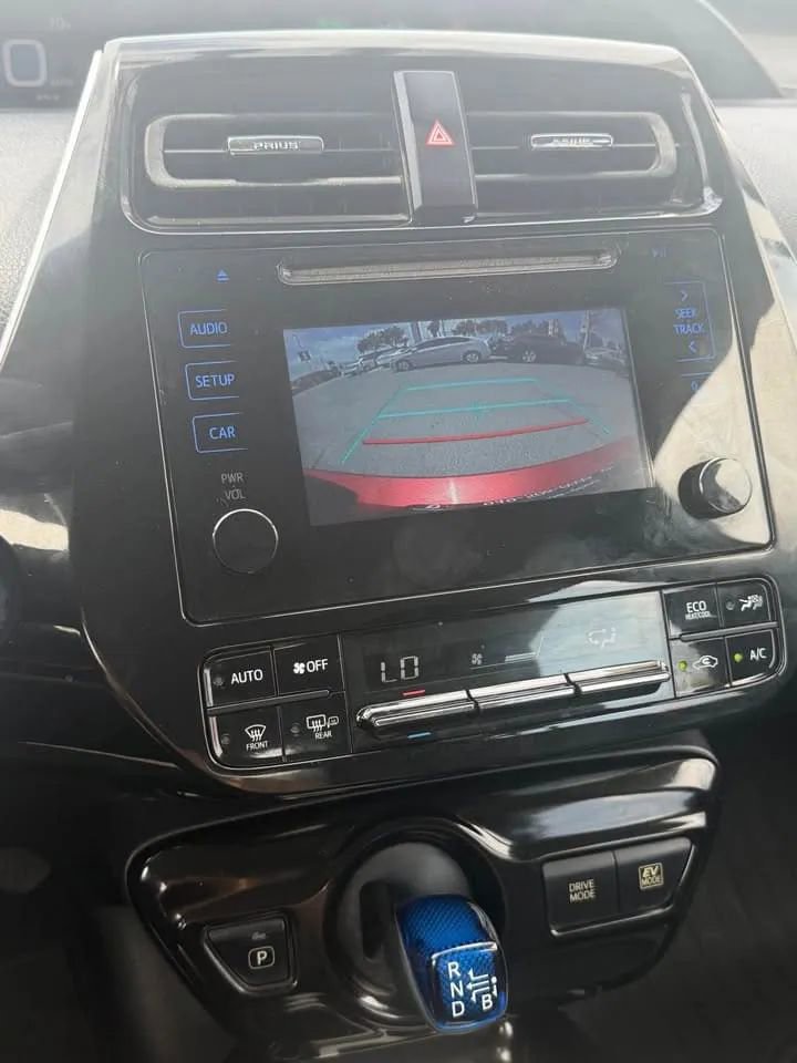 Used 2016 Toyota Prius Three FWD image 8