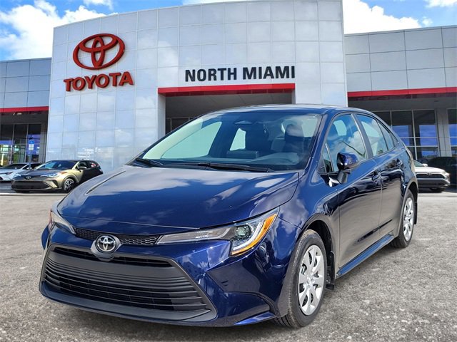 Used 2025 Toyota Corolla LE video 2