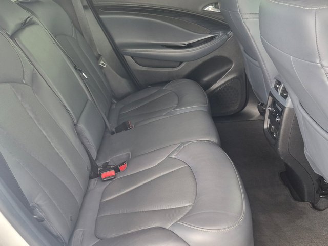Used 2019 Buick Envision Essence FWD image 19