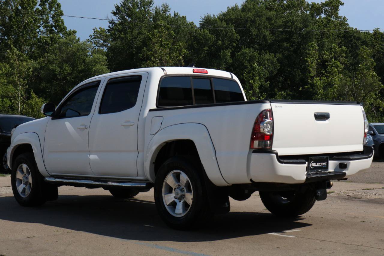 Used 2014 Toyota Tacoma 4x4 Double Cab w/ TRD Sport Package image 13