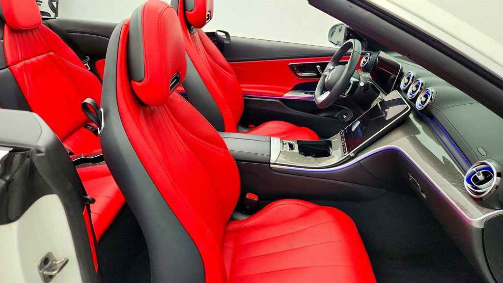 Used 2024 Mercedes-Benz CLE 450 4MATIC Cabriolet image 25