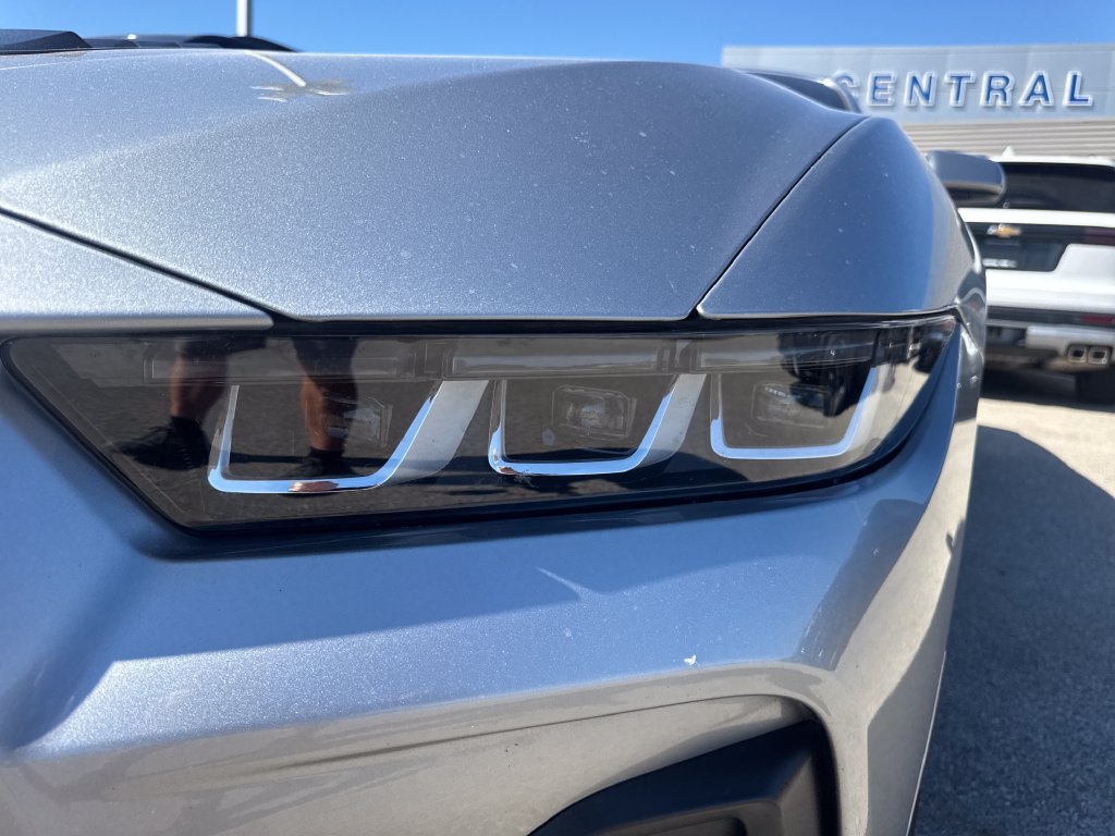 Used 2024 Ford Mustang GT RWD image 10