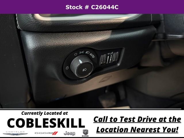 New 2026 Chrysler Pacifica Select image 20