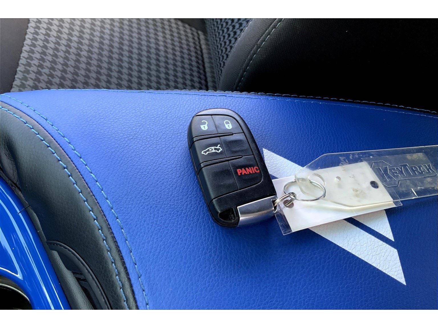 Used 2022 Dodge Challenger R/T w/ Shaker Package image 10