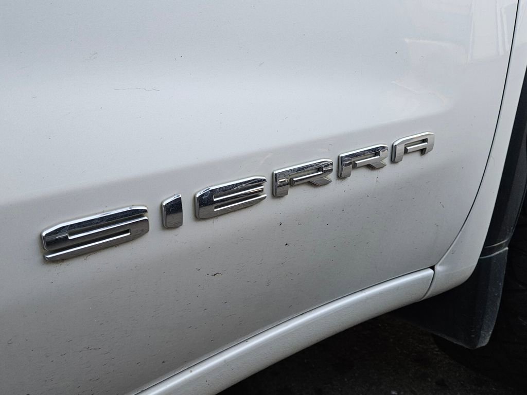 Used 2022 GMC Sierra 1500 SLT image 12